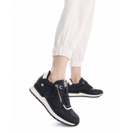 REFRESH Sapatilhas Com Fecho Pretas Ref: 172789P