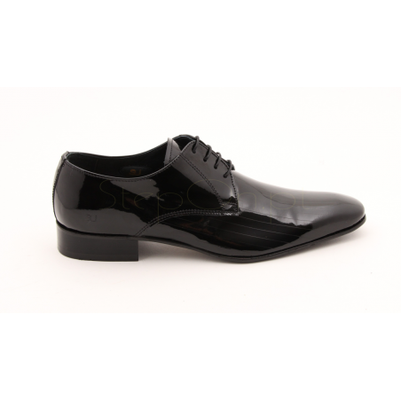Sapato "Verniz preto - HUGO MANUEL Shoes" Em pele, sola em couro cosida a mão e palmilha pale almofadada