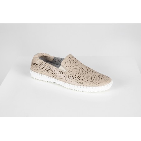 Sapatilhas Bege Microperfuradas Ref: 3047-06