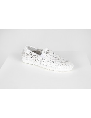 Sapatilhas Brancas Microperfuradas Ref: 3047-07