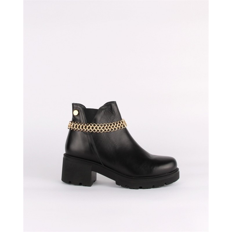 Botins de Cano Curto com Corrente Dourada Ref: 7928