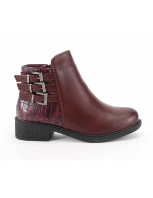 Botas Bordo De Cano Curto Com Fivelas Na Lateral Para Senhora  