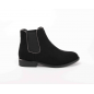 DIFFERENT Botas Rasteiras Para Senhora Em Pele De Pessego Cor Preta Com Elastico Lateral E Fio De Contas Prateadas Ref: 6857P