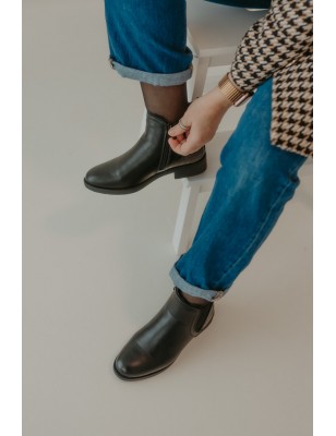 Botas Mulher Cano Curto Pretas  Ref: JML202