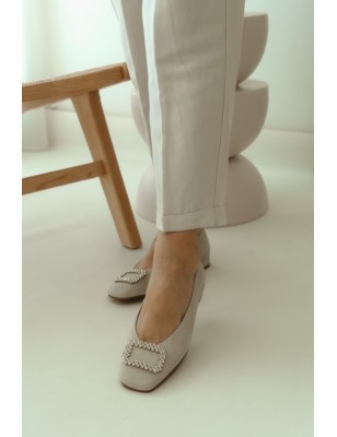 EUFORIA SABRINAS EM PELE DE SENHORA  SAYA