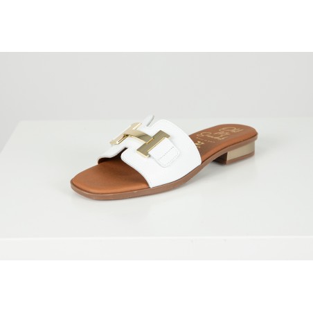 Chinelos Kamala Feminina de Couro Brancas Ref: 5605B
